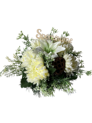 Nhrobn ikebana s krmovou aliou a chryzantmou